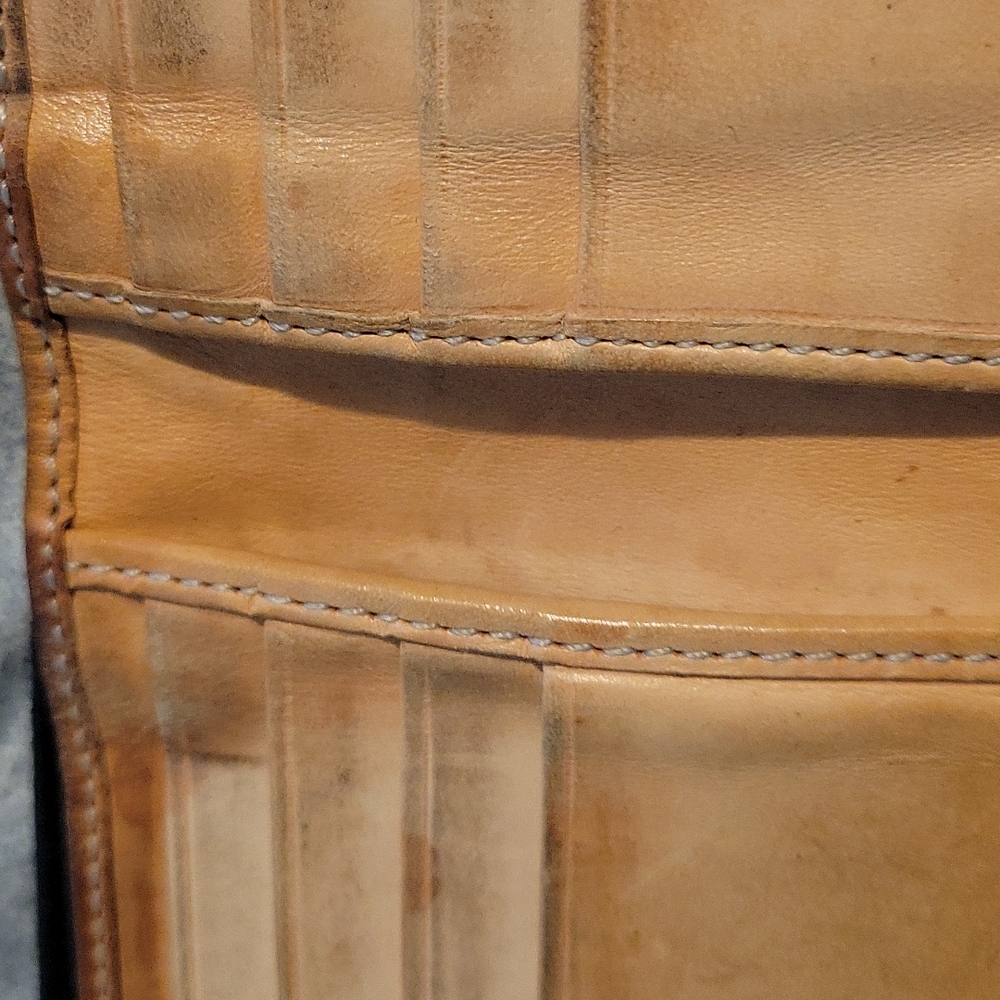 Coach Wallet - Picture 6 of 7